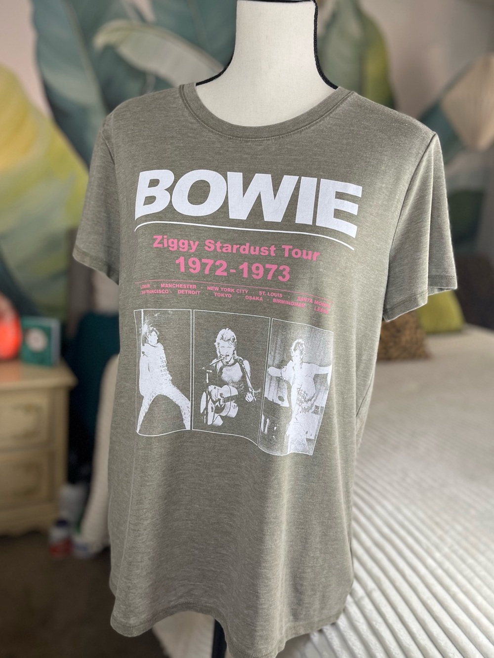 Lucky Brand Olive Green Grey Bowie Ziggy Stardust Tour Tee Size Large NWOT - Picture 5 of 14